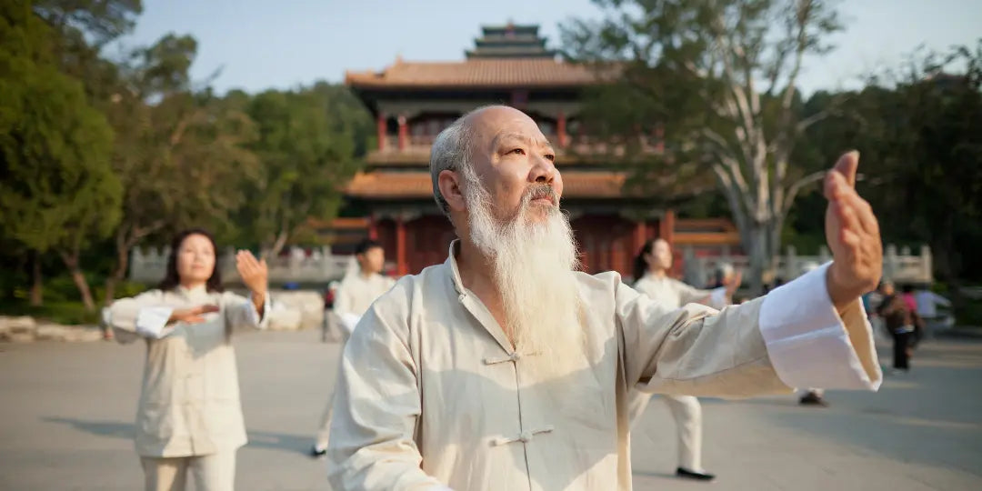 Tai Chi pour seniors : équilibre, mobilité et sérénité