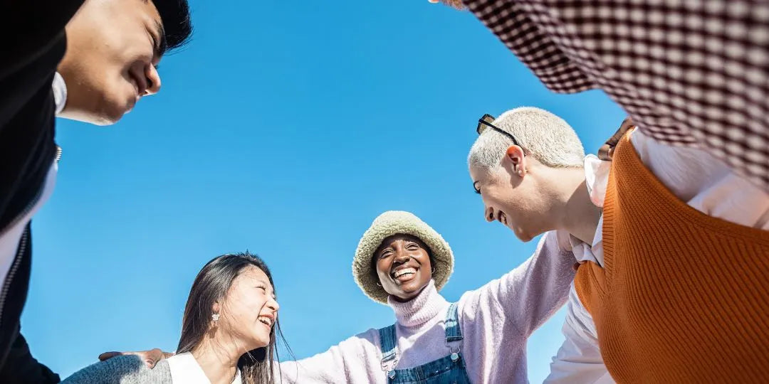 Pourquoi les relations sociales sont essentielles pour le bien-être ?