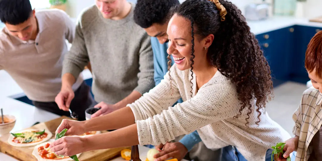 Cuisiner ensemble : bien-être et liens renforcés