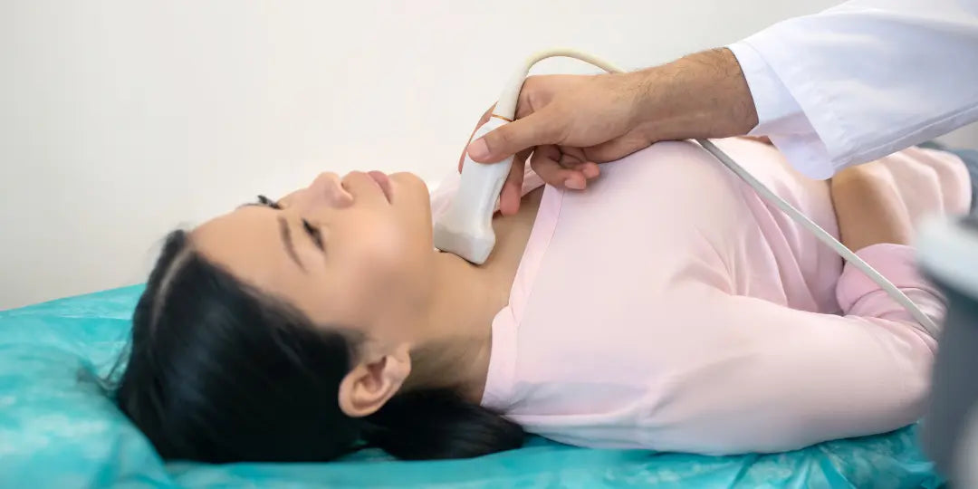 Maladie de Hashimoto : Symptômes, causes, diagnostic